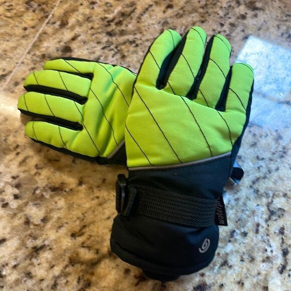 Champion Waterproof Winter Gloves - Picture 1 of 8